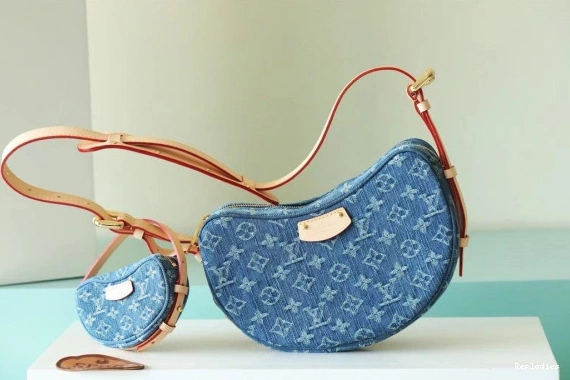 Cheap Croissant MM LOUIS VUITTON 0812